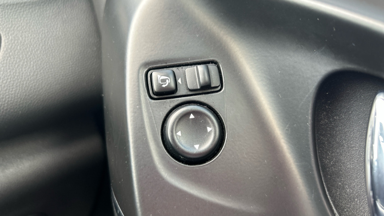 Renault Kadjar 1.3 TCE Dynamique S Nav 5dr Petrol Hatchback